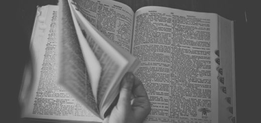Книга, черно-белая иллюстрация