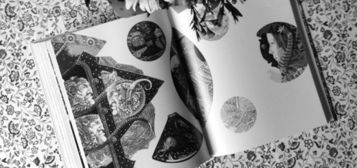 красивое фото с книгой и цветами