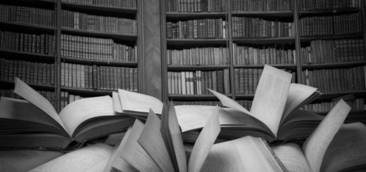 раскрытые книги