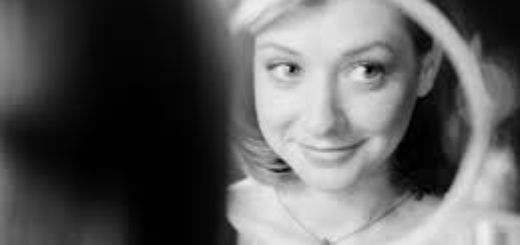 женское отражение