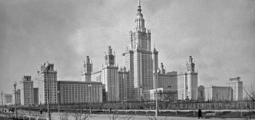 историческое здание МГУ